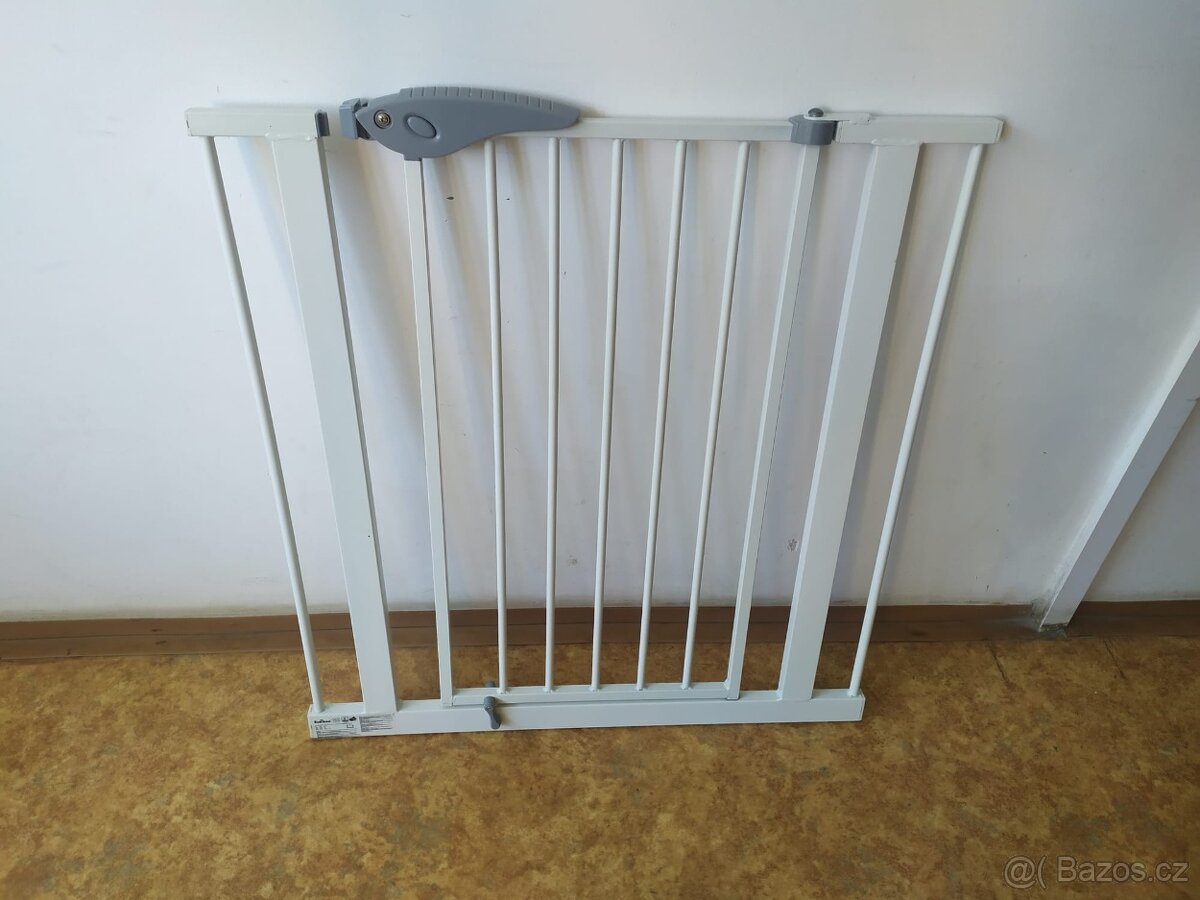 Bezpečnostní zábrana, kov