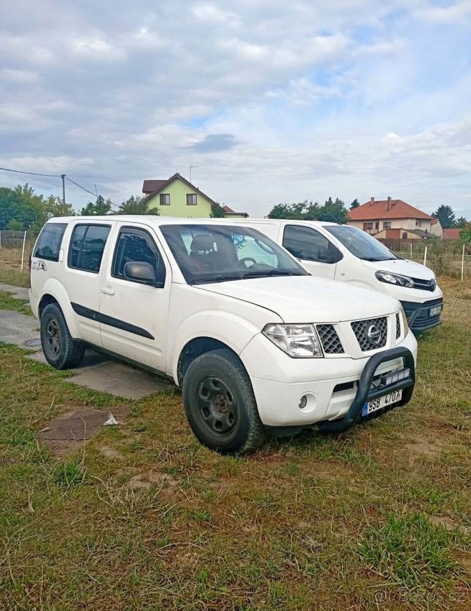 Nissan pathfinder