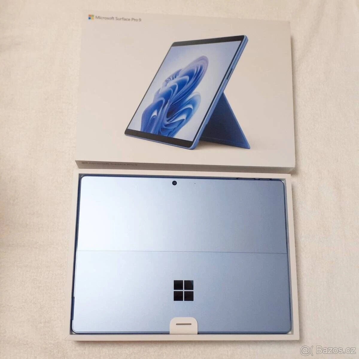Microsoft Surface Pro 9 i7 / 16 GB / 1 Tb SSD