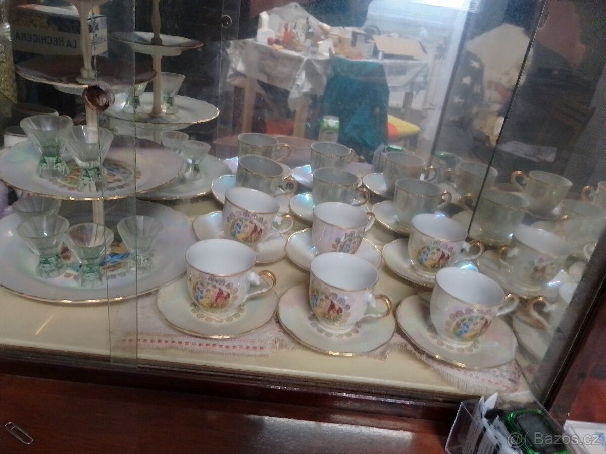 Sada keramických hrníčku