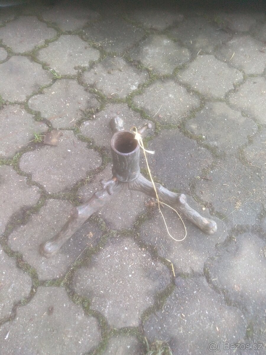 stojan na vánoční stromek
