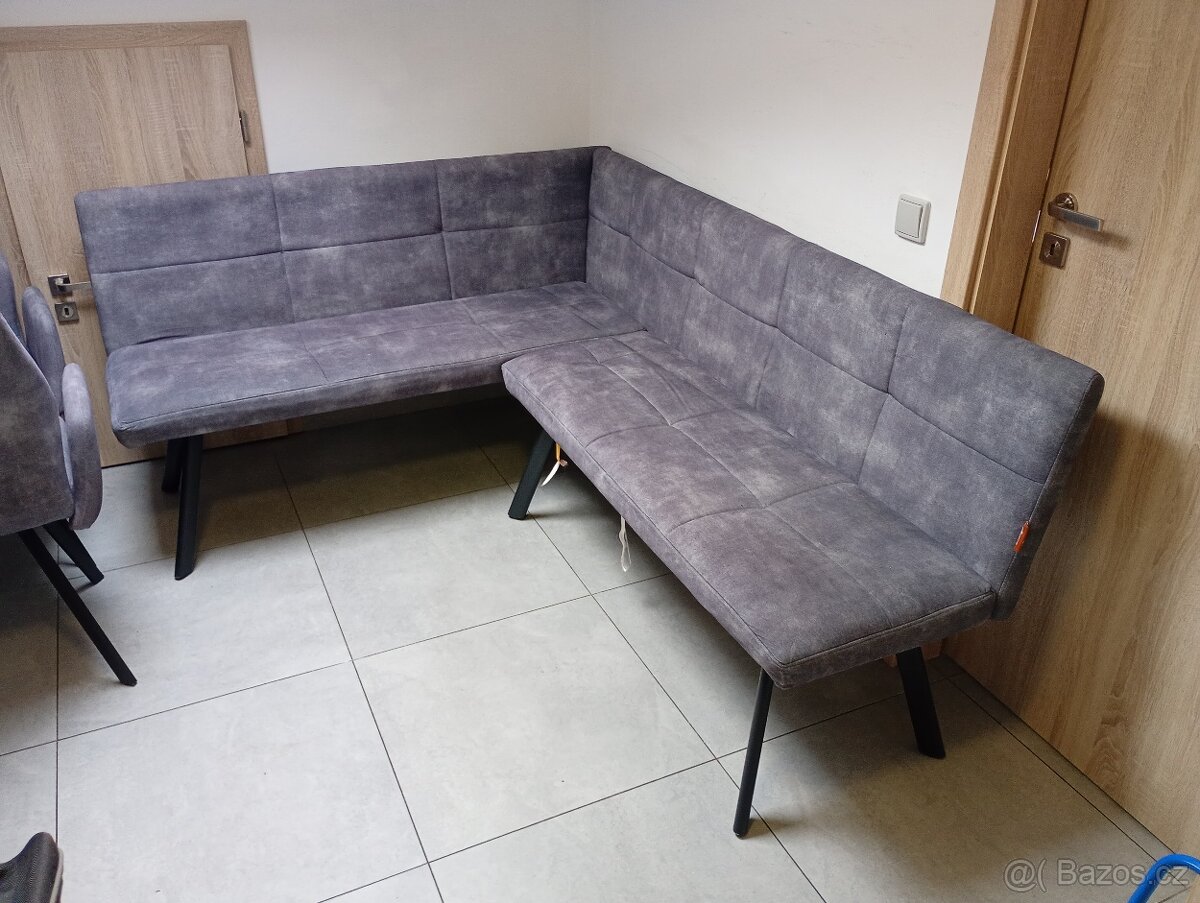 Sedací lavice s kreslama