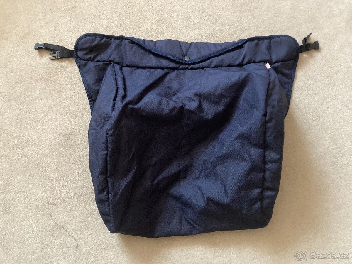 Nánožník na kočárek