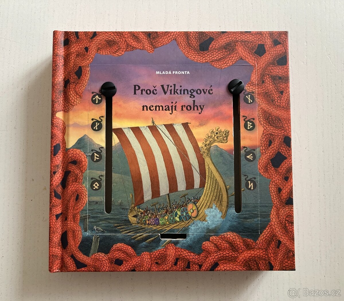 Proč vikingové nemají rohy