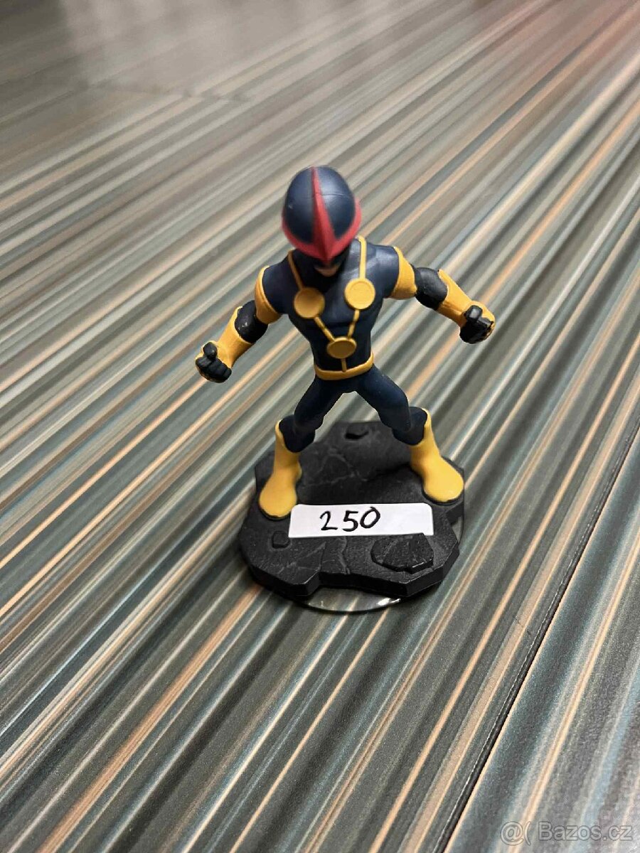 Disney infinity figurka superhrdina