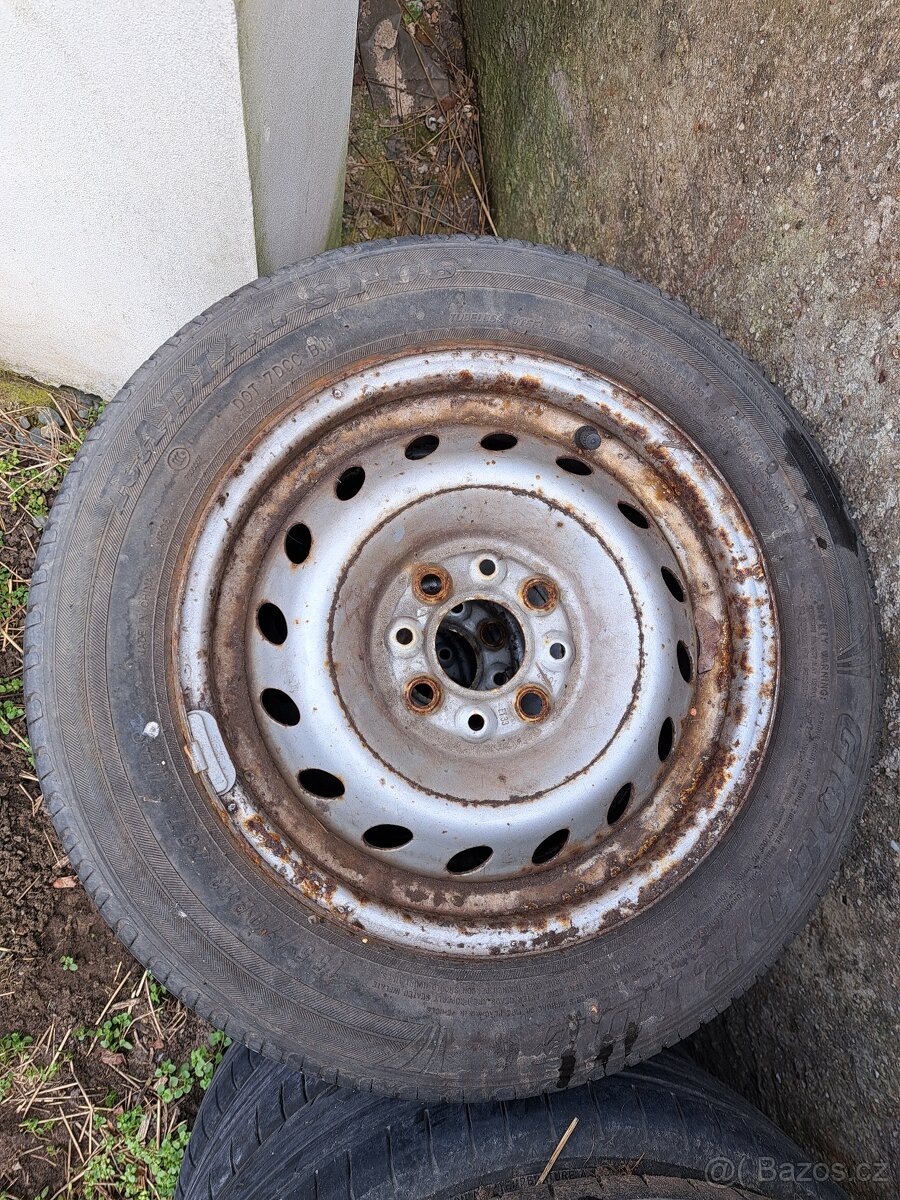 Letní pneu Goodride 155/70 R13 75T+DISKY-4ks