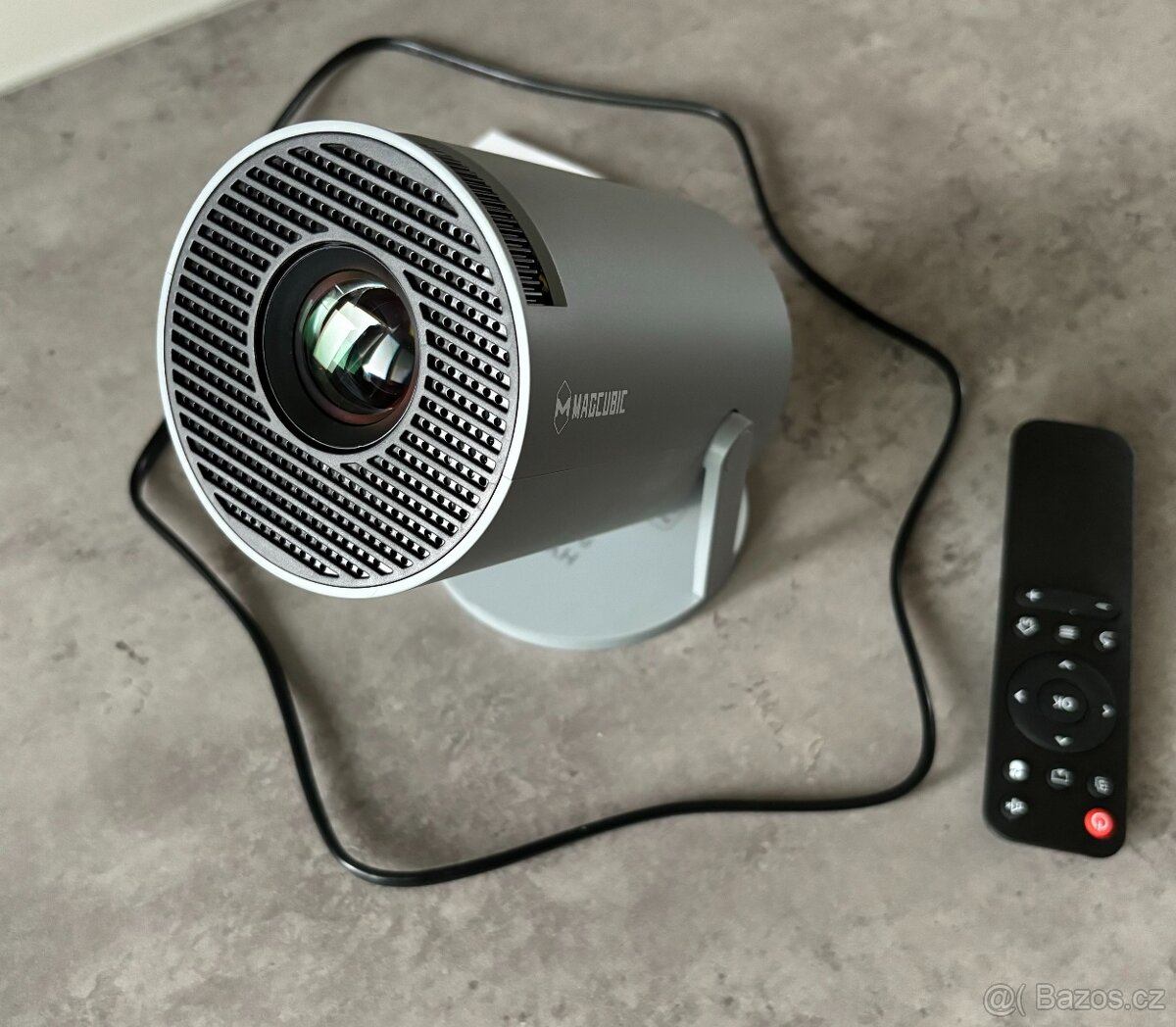 Projektor PRO 4K Android 11 - ŠEDÝ