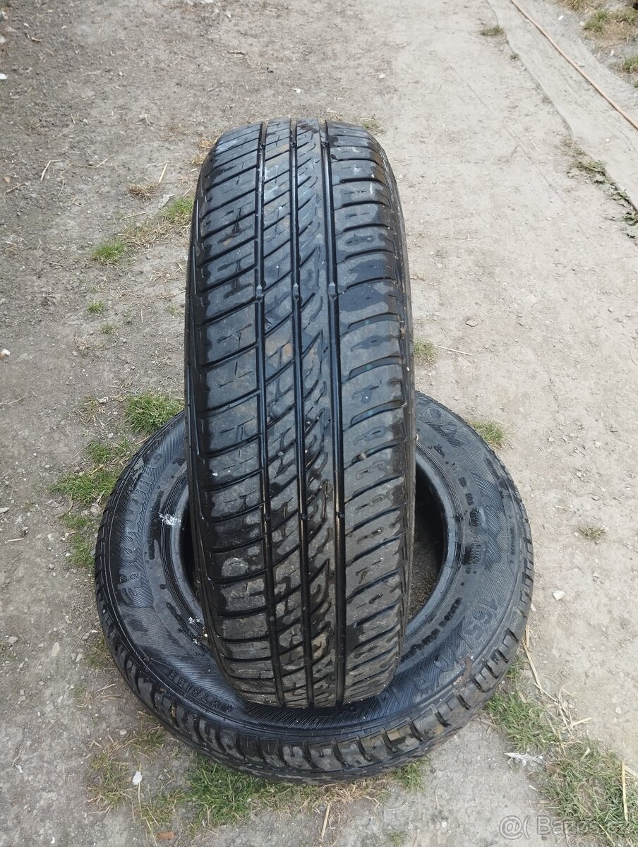 Dvě letni pneu 165 70 R14