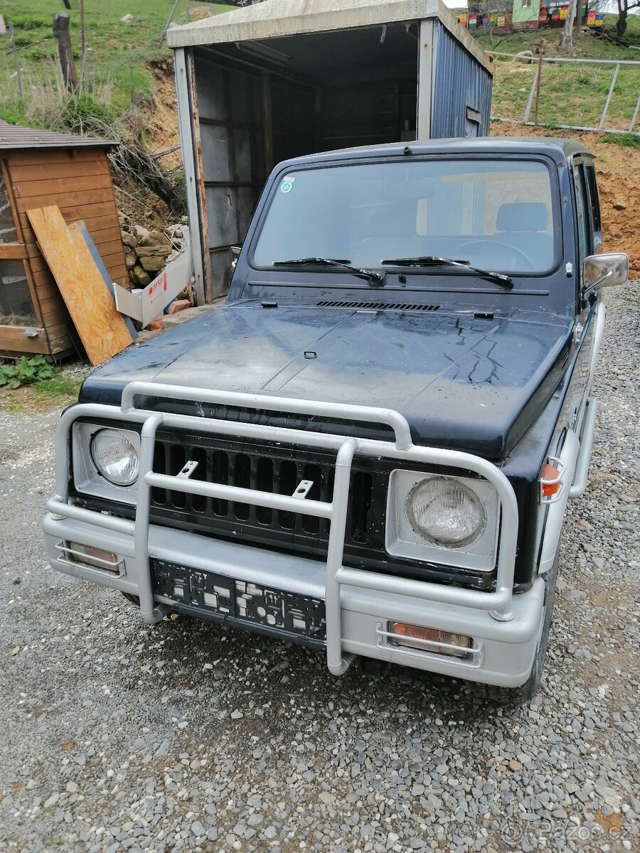 2 Suzuki Samurai