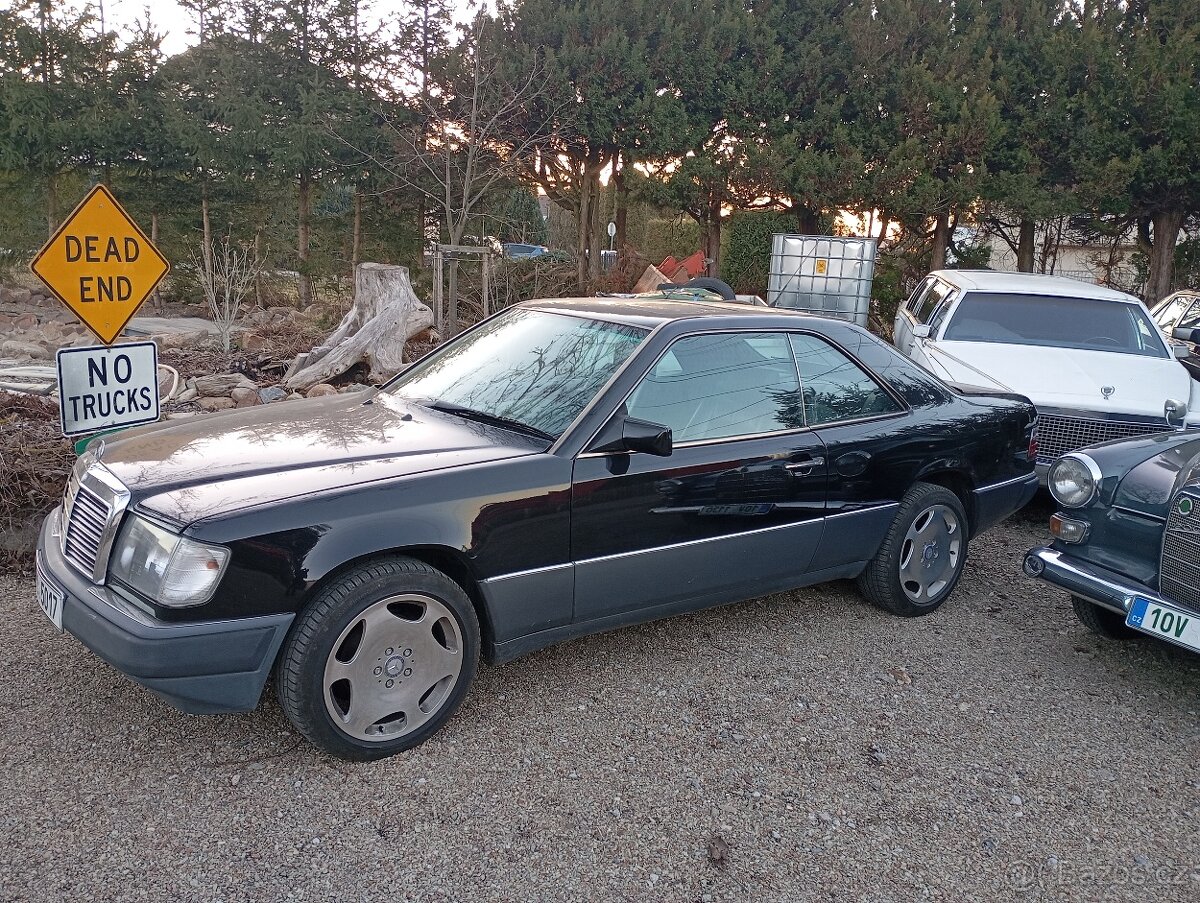 Mercedes Benz C124 230CE coupe