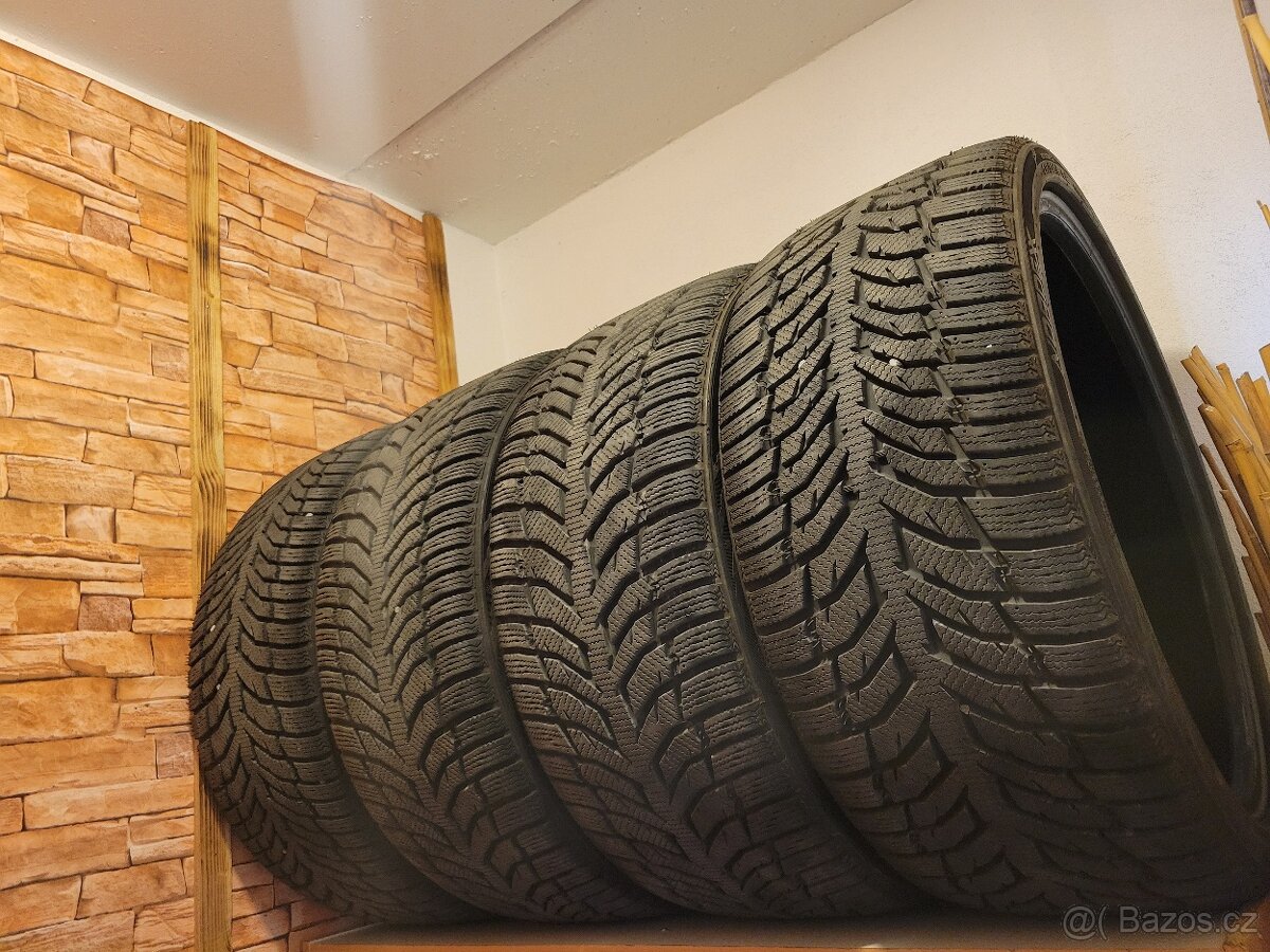 Zimní pneu Nordexx 235/35/R19 sada 4 ks