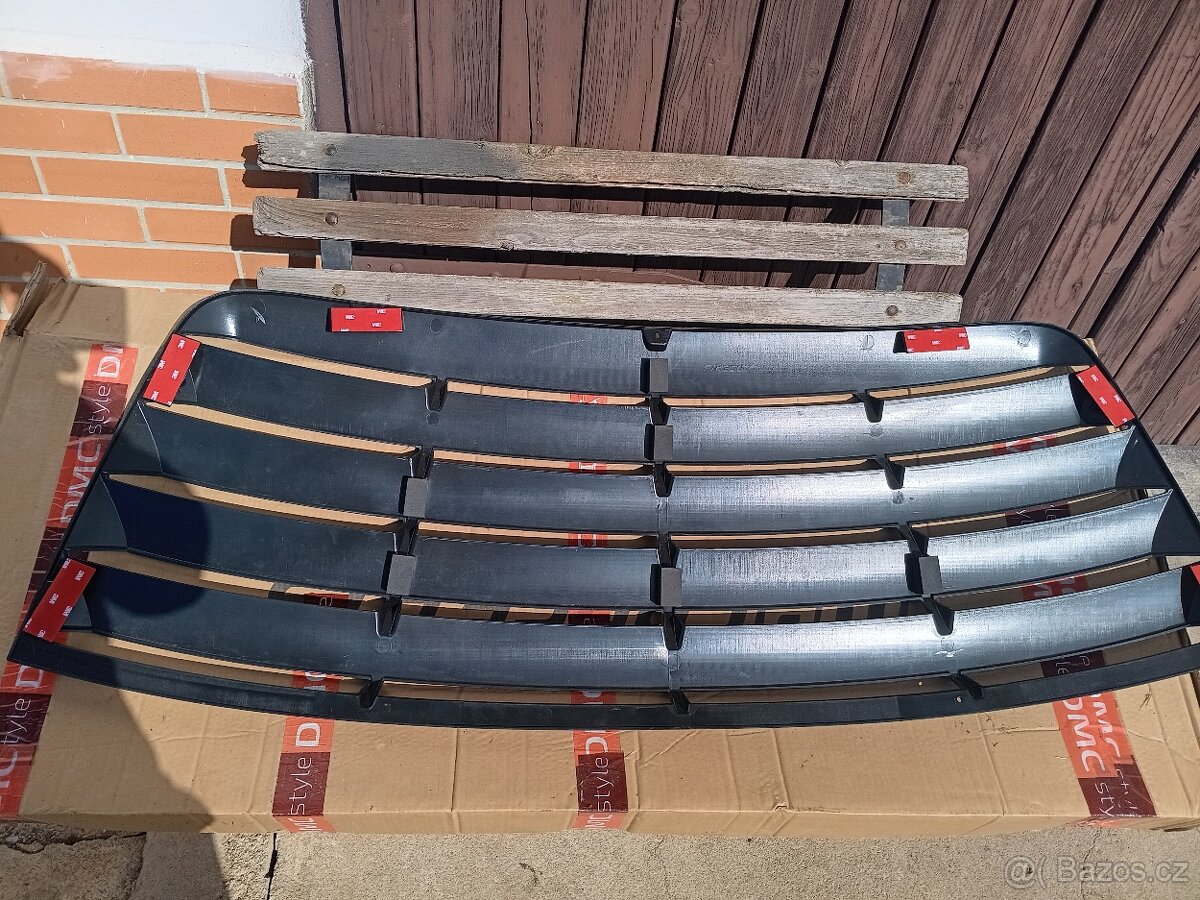 Zadní žaluzie Dodge Chalkenger