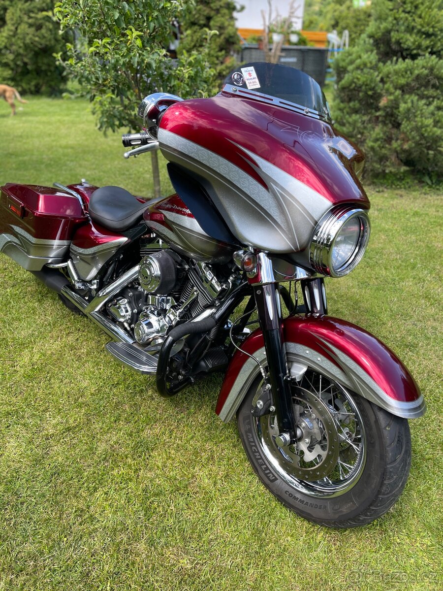 Harley Davidson FLHX Street glide