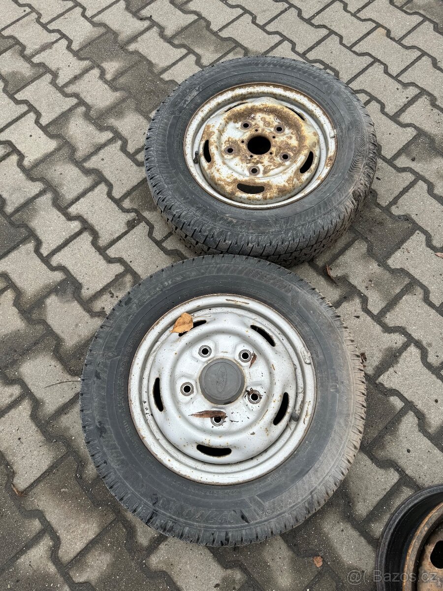 195/70R15C 2x disk s pneu Ford transit