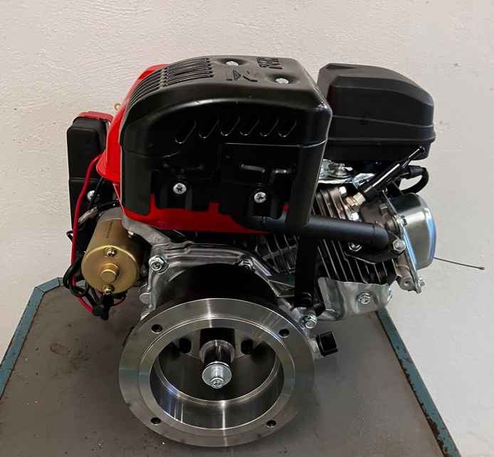 MF-70 čtyřtaktní motor 7 PS s ručním + el. starterem