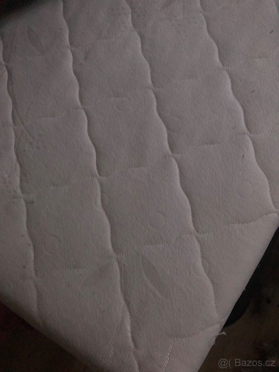 120cm š matrace,