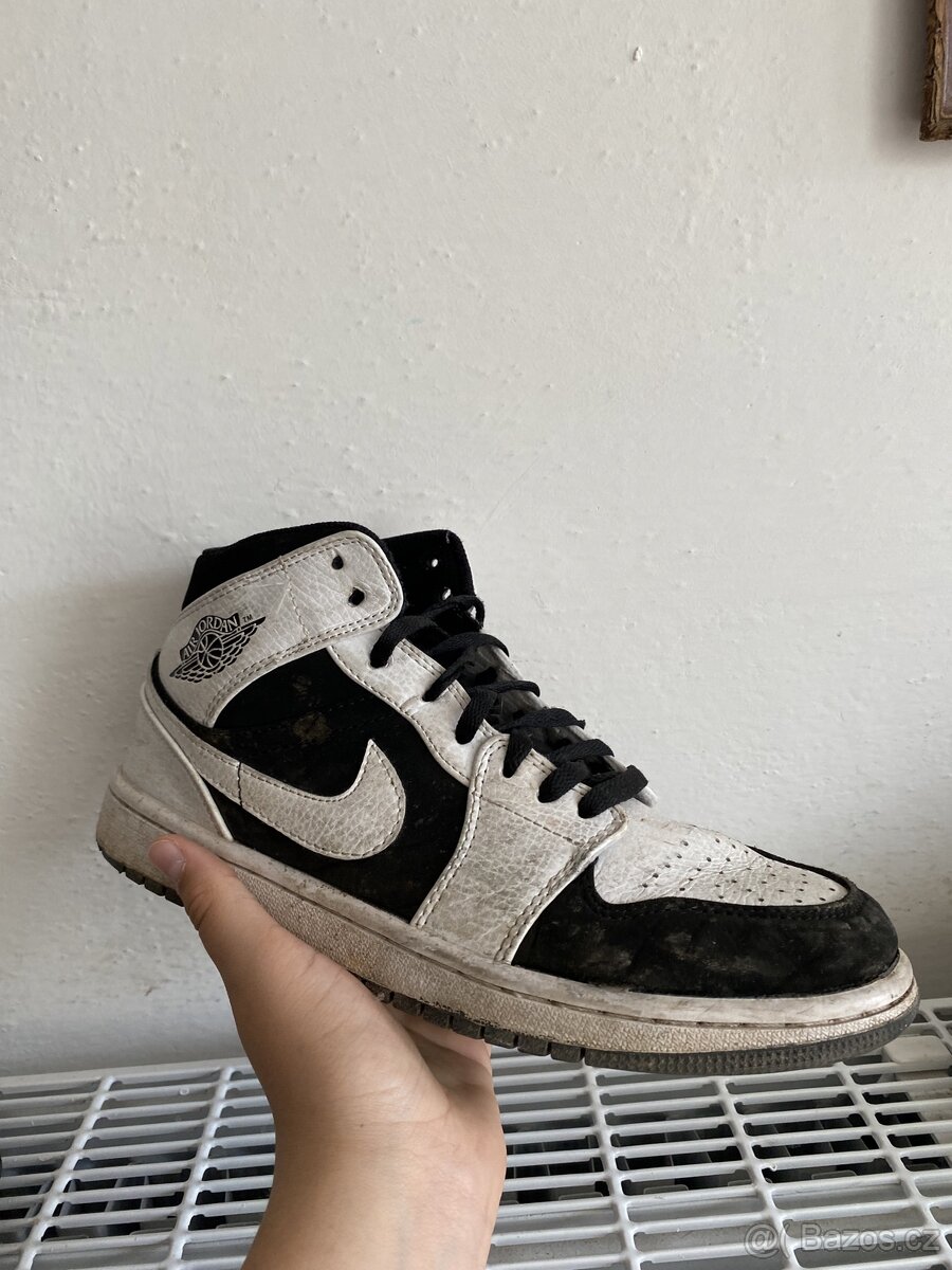 Nike Air Jordan 1 Mid