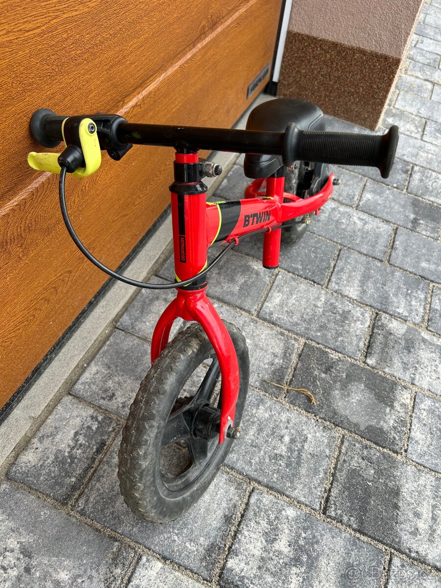 BTWIN ODRÁŽEDLO RUNRIDE 520 RACING