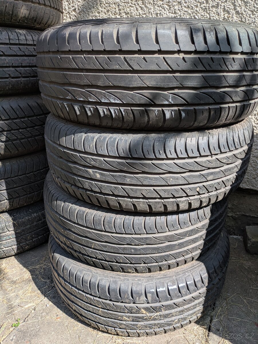 Letní pneu barum 205/60 R16