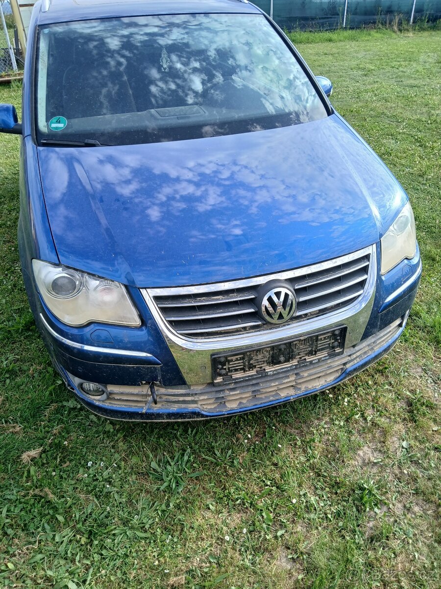 Vw touran 2.0 80kw cng rok 2008