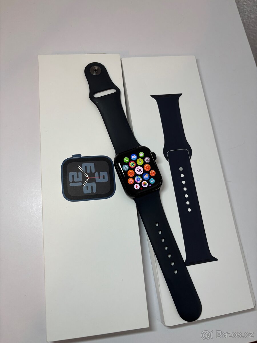 Apple watch SE 2023 40mm - 100% baterie
