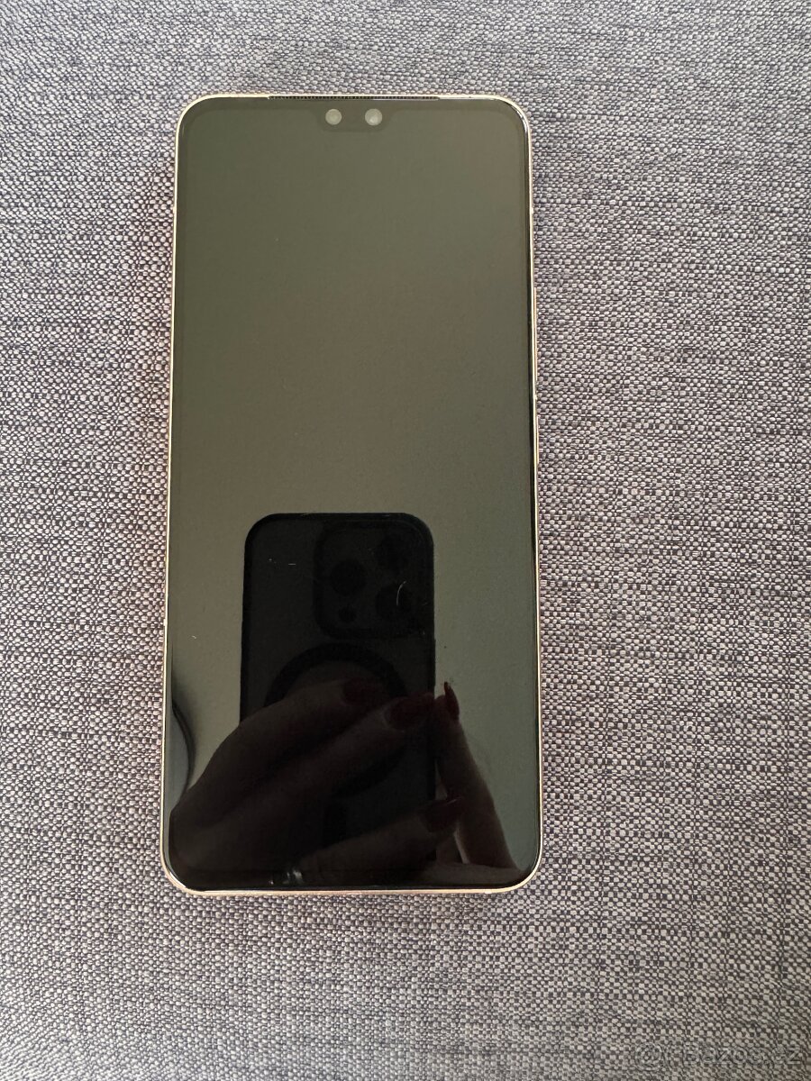 Mobilní telefon vivo v23