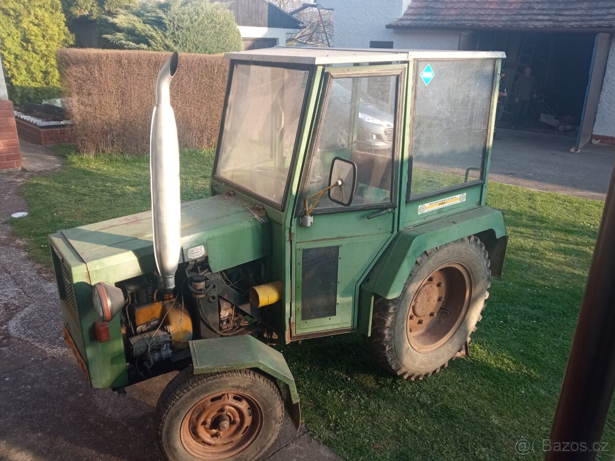 Traktor domácí vyroby