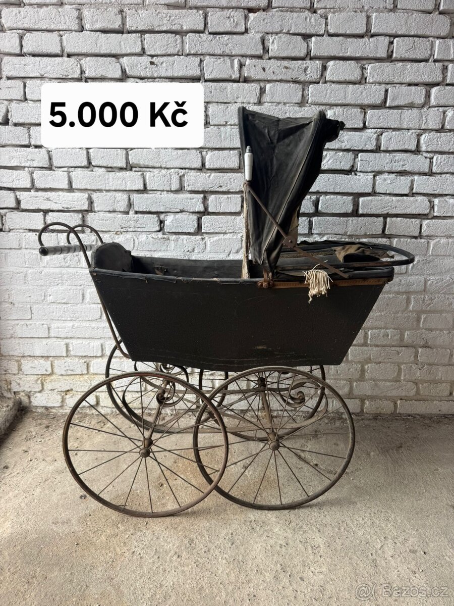 Historický Kočárek pro dítě/1890/