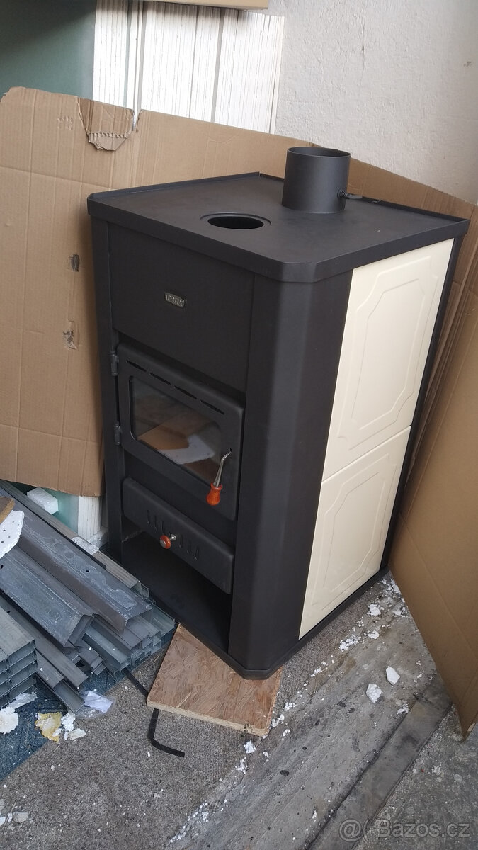 Krbová kamna s výměníkem PRITY S3 W17 - nová, nepoužitá