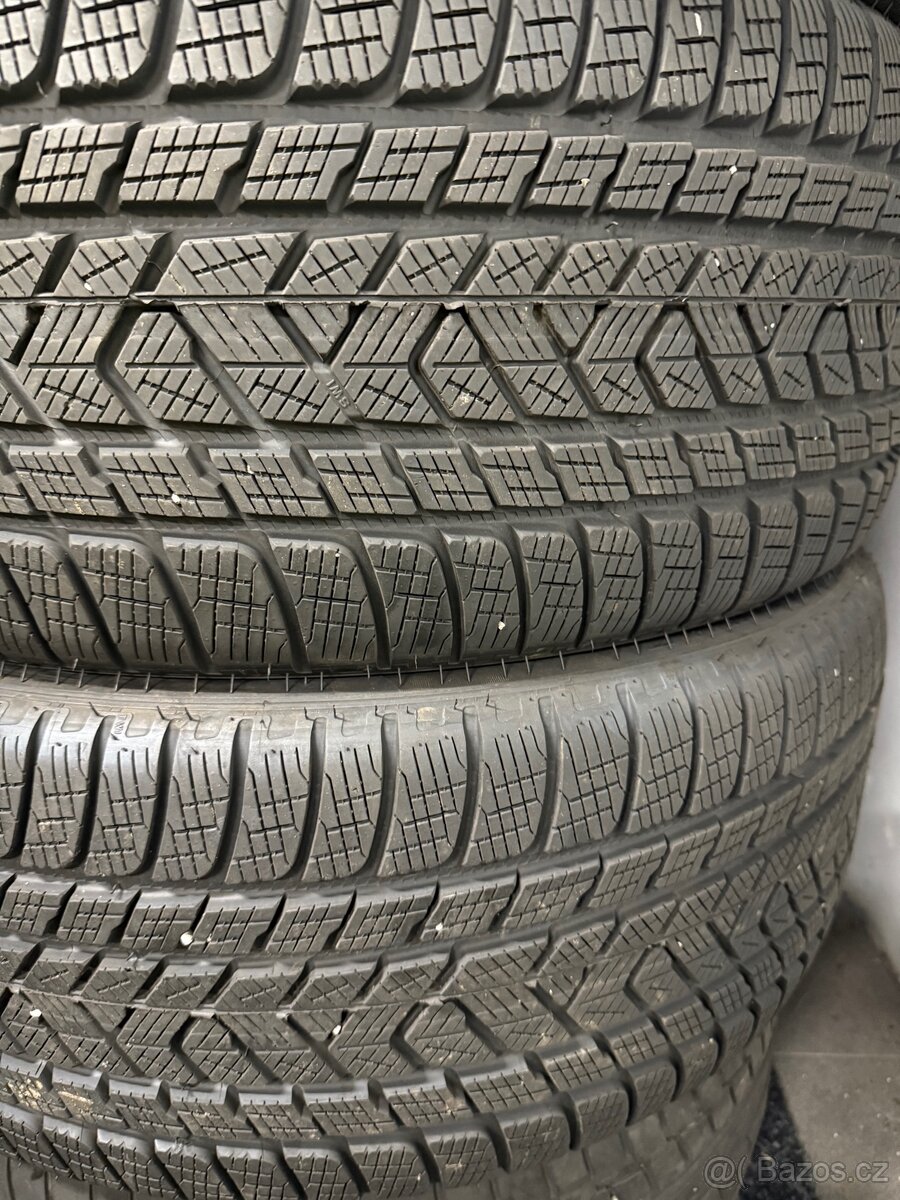 Zimní pneu Bmw X7 Pirelli Scorpion 275/40 R22 a 315/35 R22