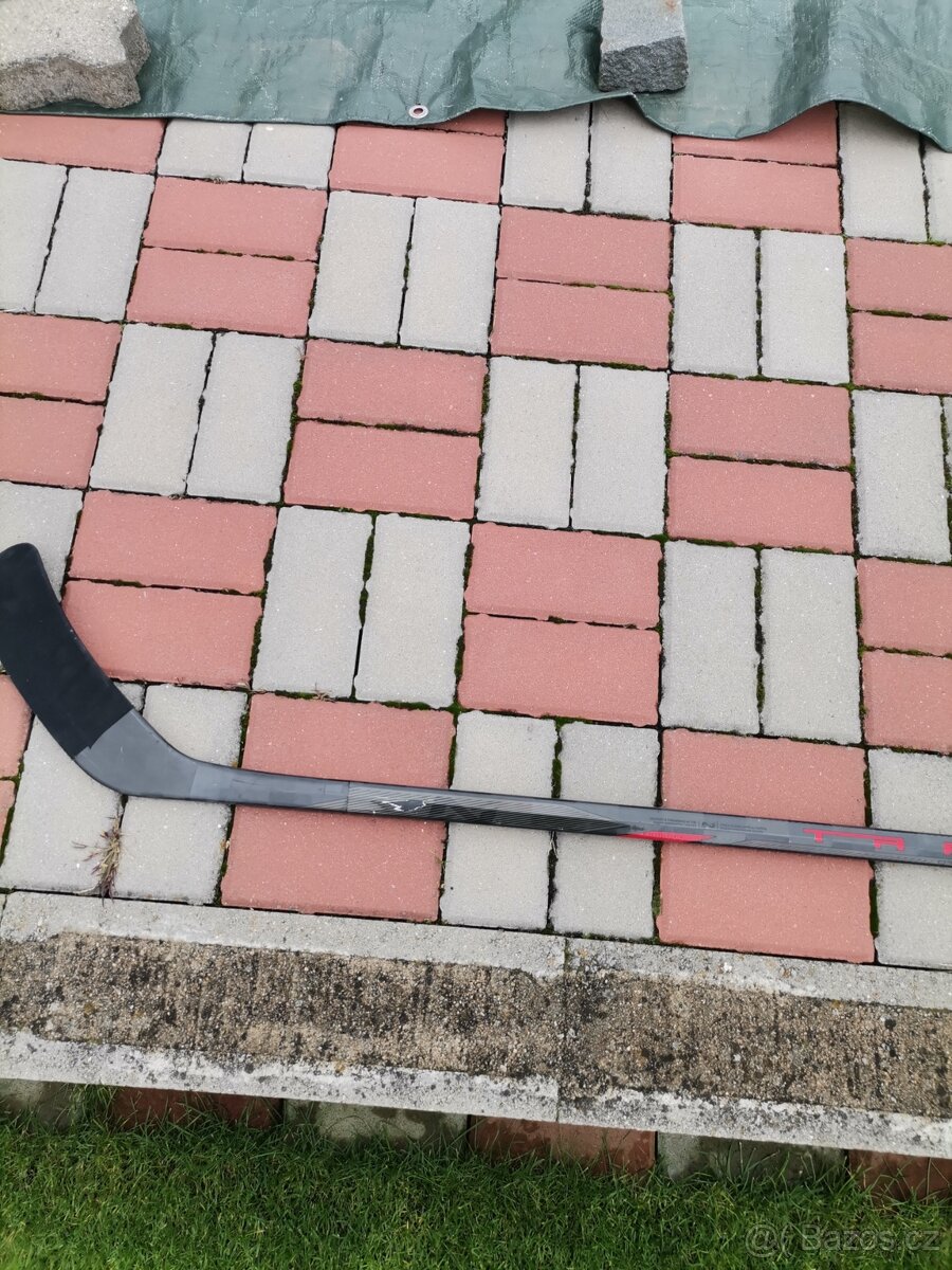 Hokejka Bauer Nexus Tracer