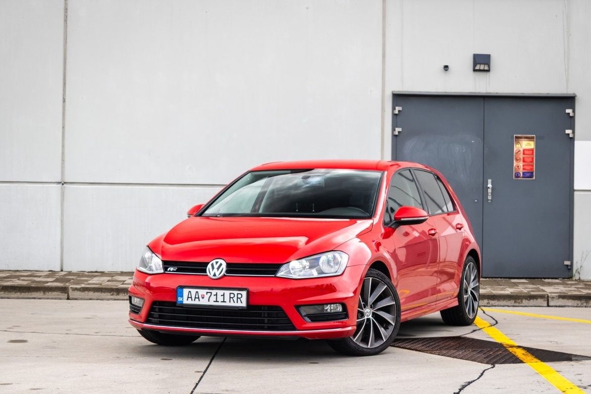 Volkswagen Golf 1.4 TSI BMT 122k R-Line Comfortline