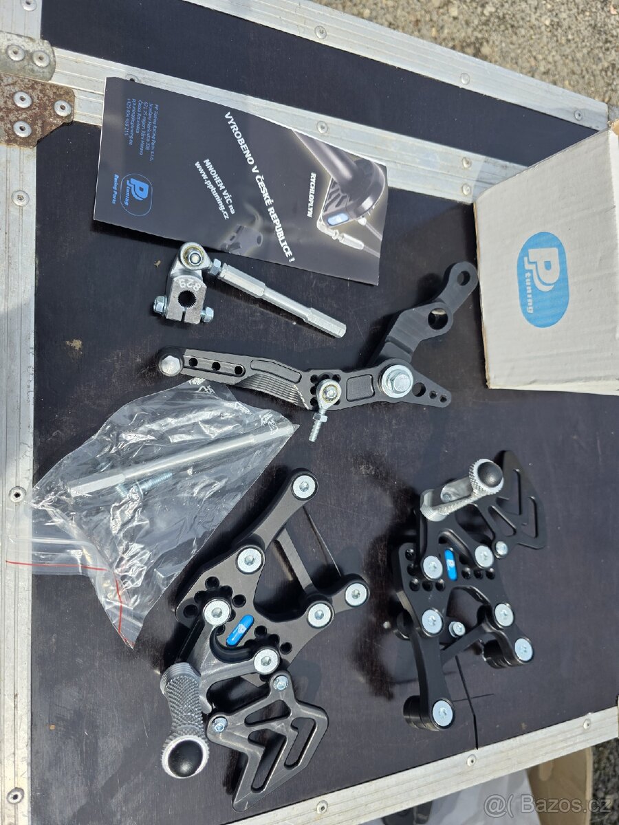 Přepákování stupačky MV Agusta F3 Racing