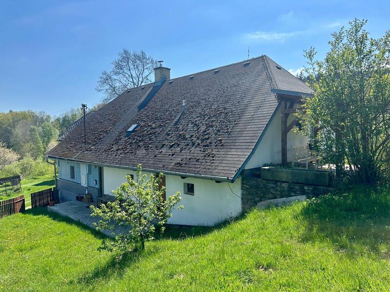 Prodej dům rodinný chalupa 80m² pozemky 6878m² Šumava Braníč