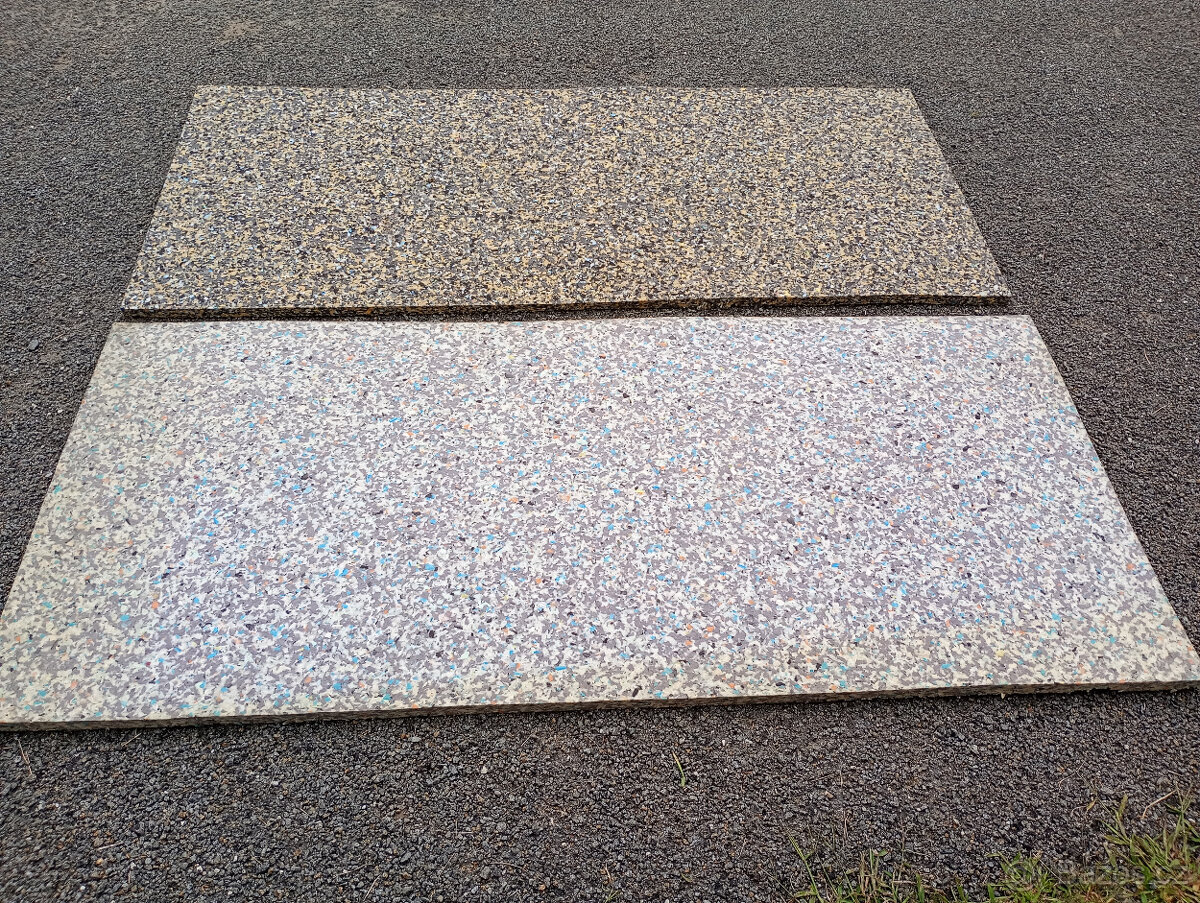 Akustická pěna dva druhy