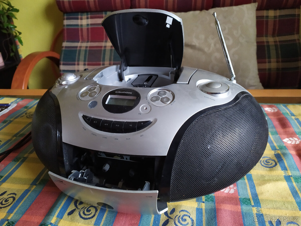 Grundig RRCD 3410 perfektní stav