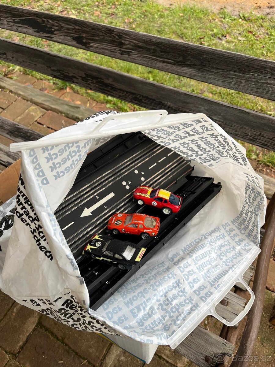 Retro autodráha Carrera