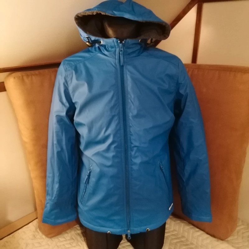 Zimní bunda s kapucí vel.38-42