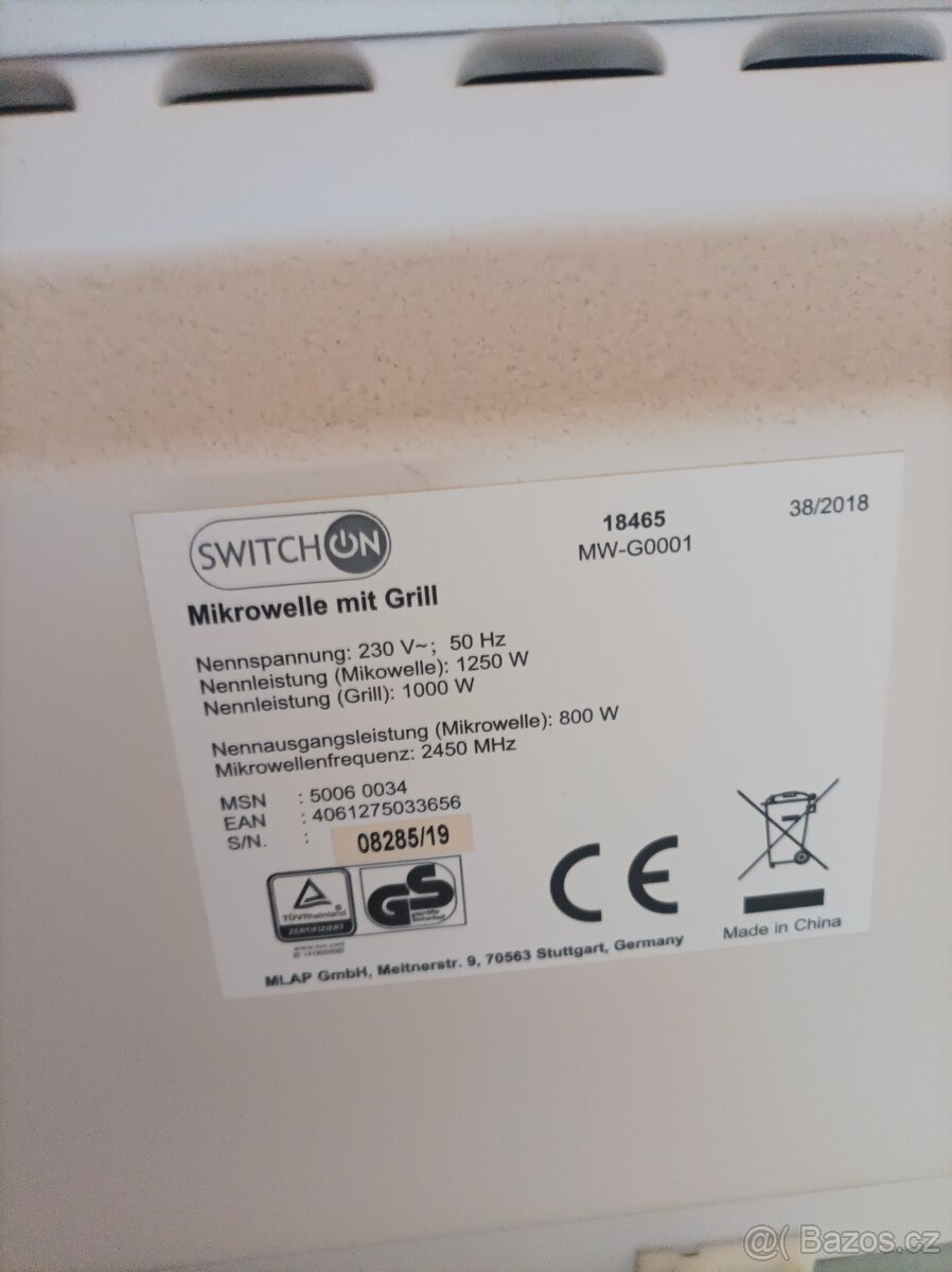 Mikrovlnná trouba s grilem