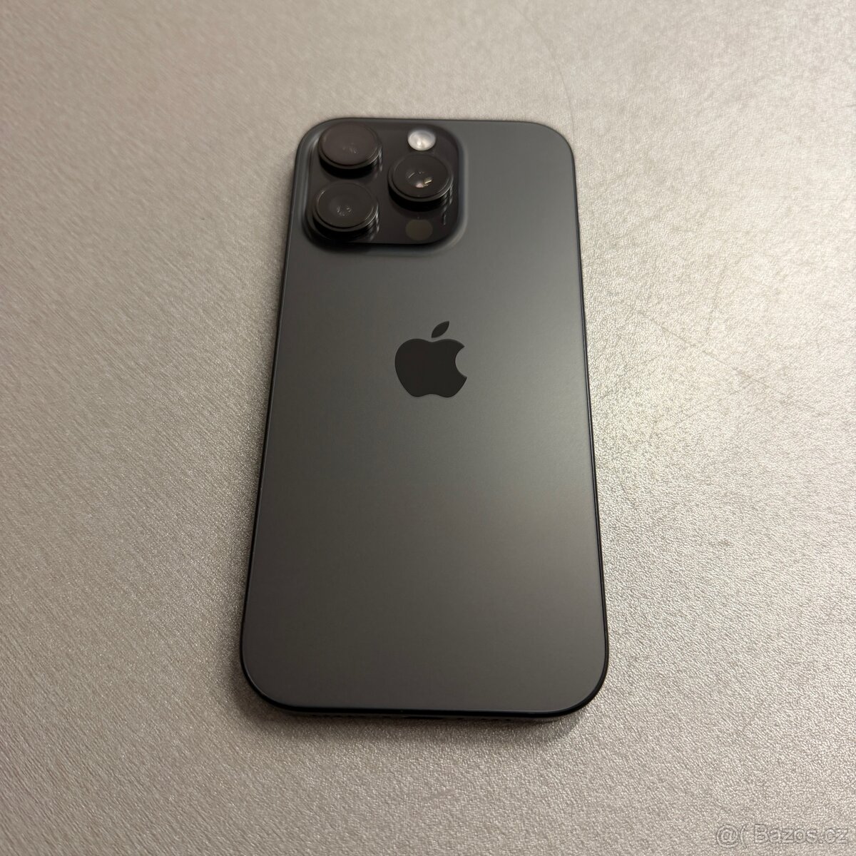 iPhone 16 Pro 256GB černý, pěkný stav, 12 měsíců záruka