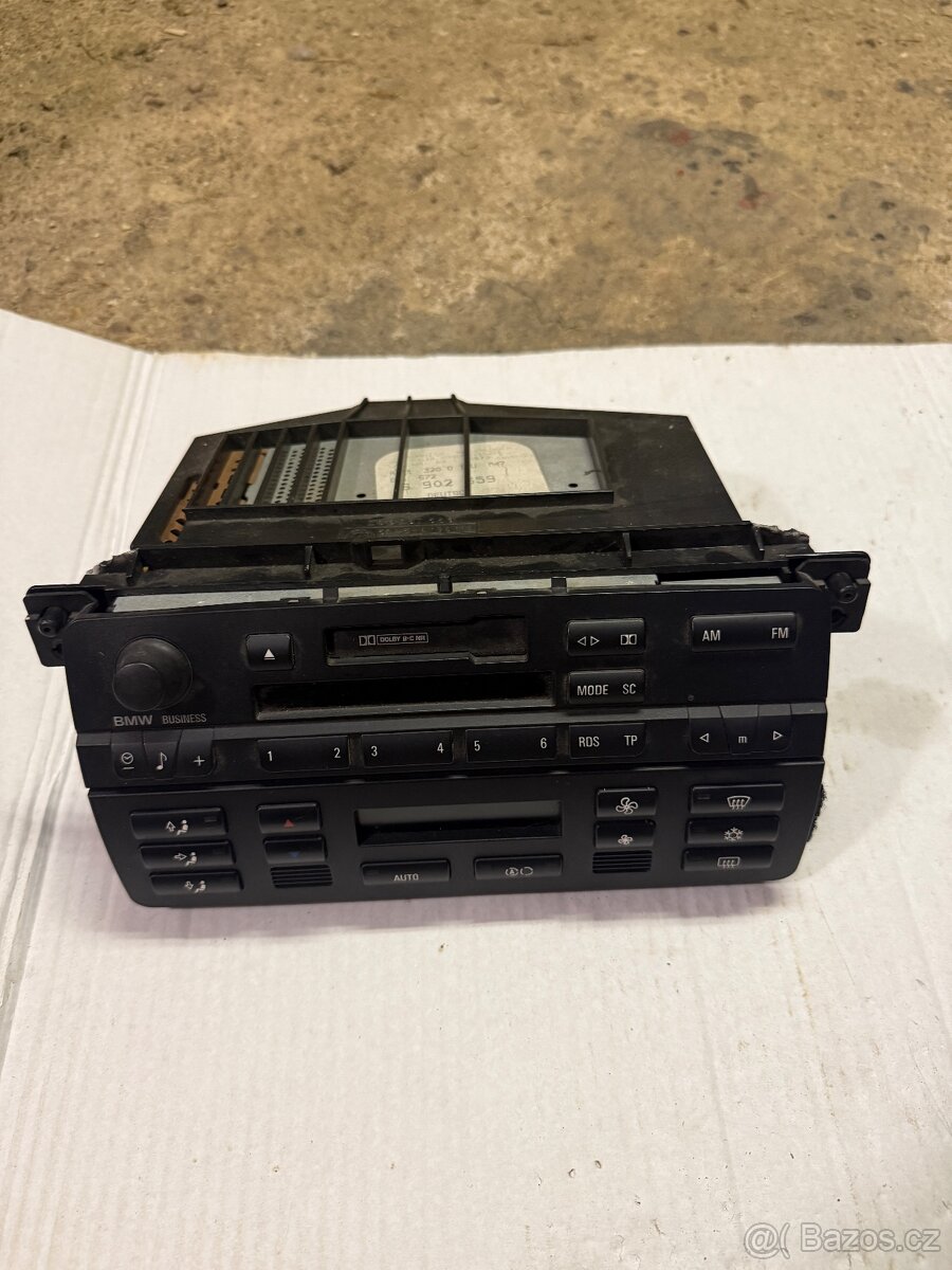 Rádio a ovládací panel e46