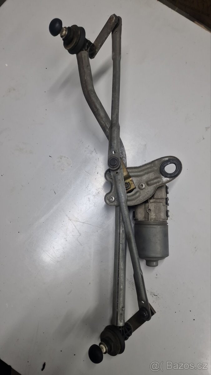 Mechanismus stěračů BMW e46