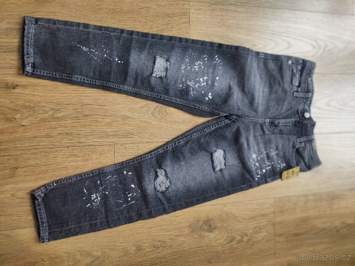 Nové džíny Terranova 140/146