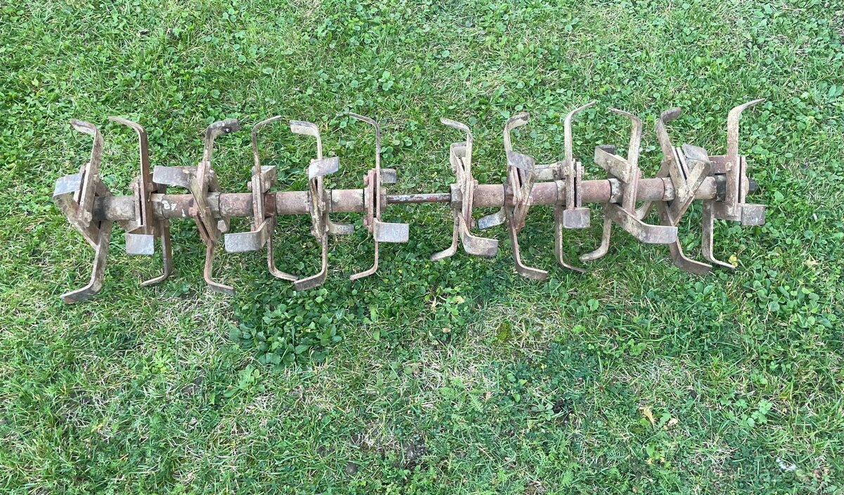 Vari Tera AKY 358 - 12 nožů - ZASLÁNÍ ZDARMA