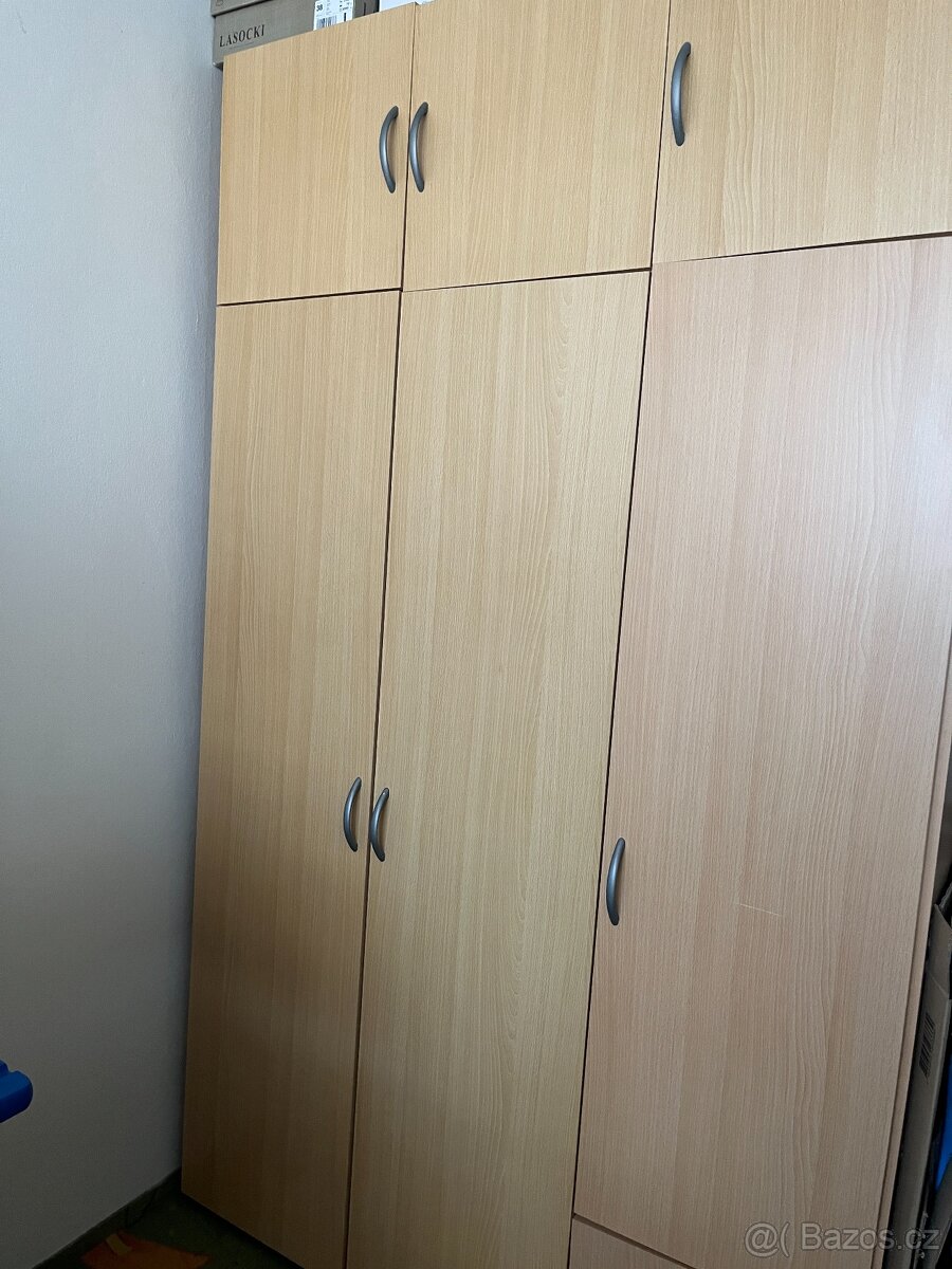 Skříň šatní IDEA