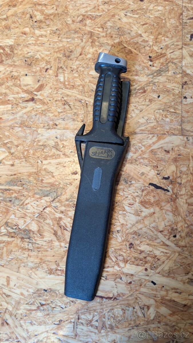 Potápěčský nůž