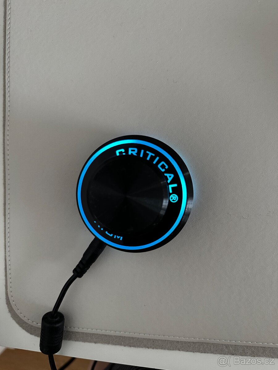 Critical - Atom Black