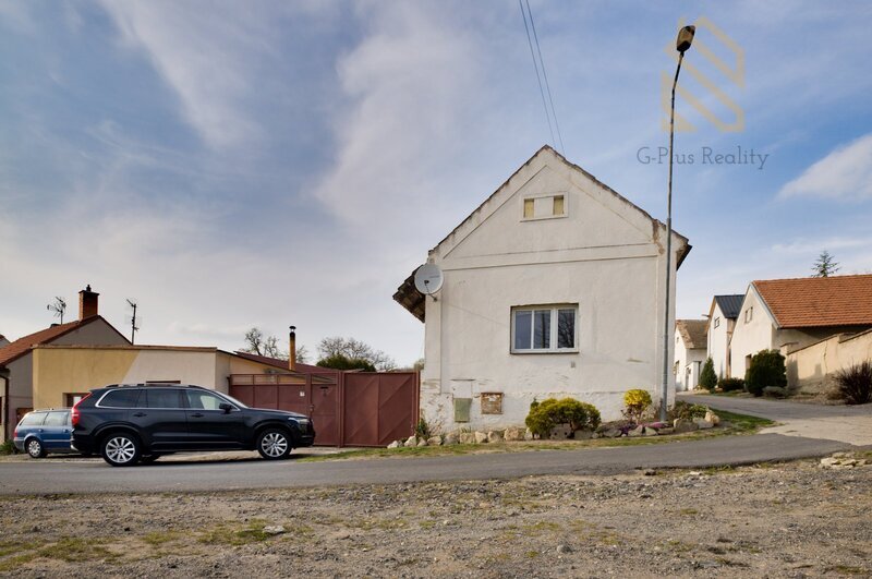 Prodej rodinný dům, 238m2, pozemek 395m2, Nížebohy