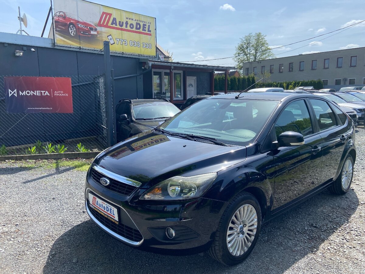 Ford Focus 1.6 i Navigace,Senzory,ALU