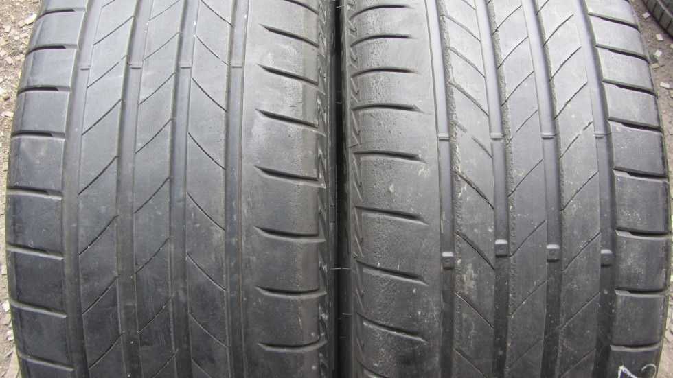 Letní pneu 235/55/19 Bridgestone